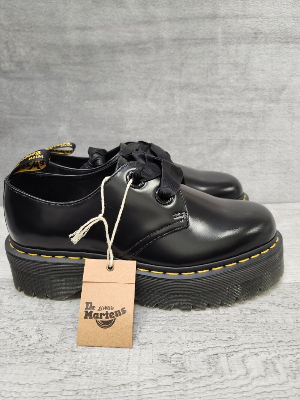 Dr Martens AirWair Holly Women Size 9  (EU41) Leather Platform Black Shoes NWT